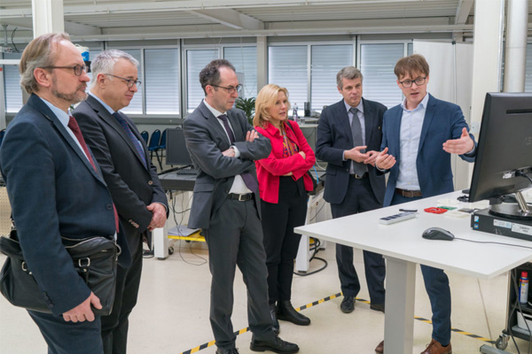 Besuch des Deutschen Botschafter Riedel und Berner Regierungsrat Ammann in der Swiss Smart Factory