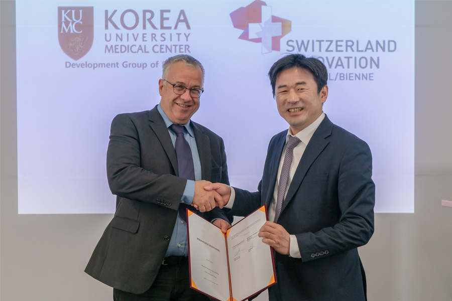 Letter-of-intent-signing-at-SIPBB-with-Korea-university-medical-center-3